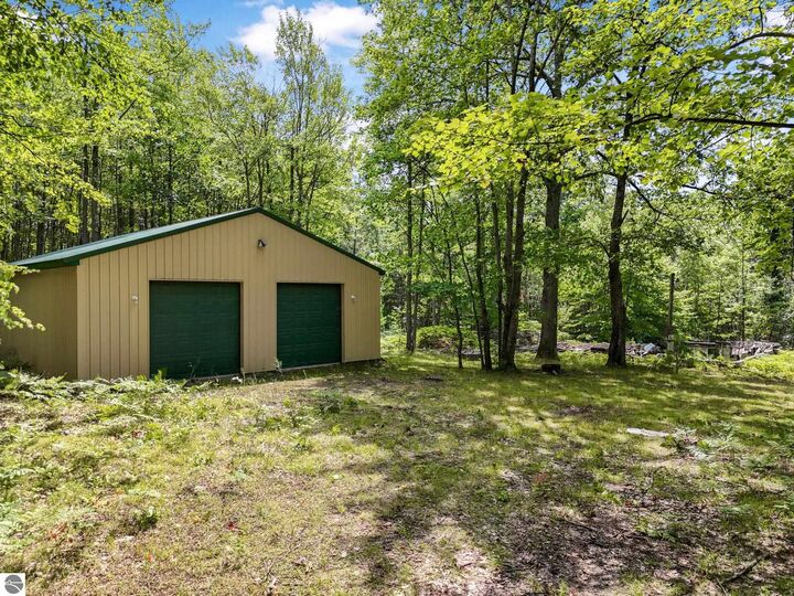 Property Photo: 1050 N 47 1/2 Road MI 49663