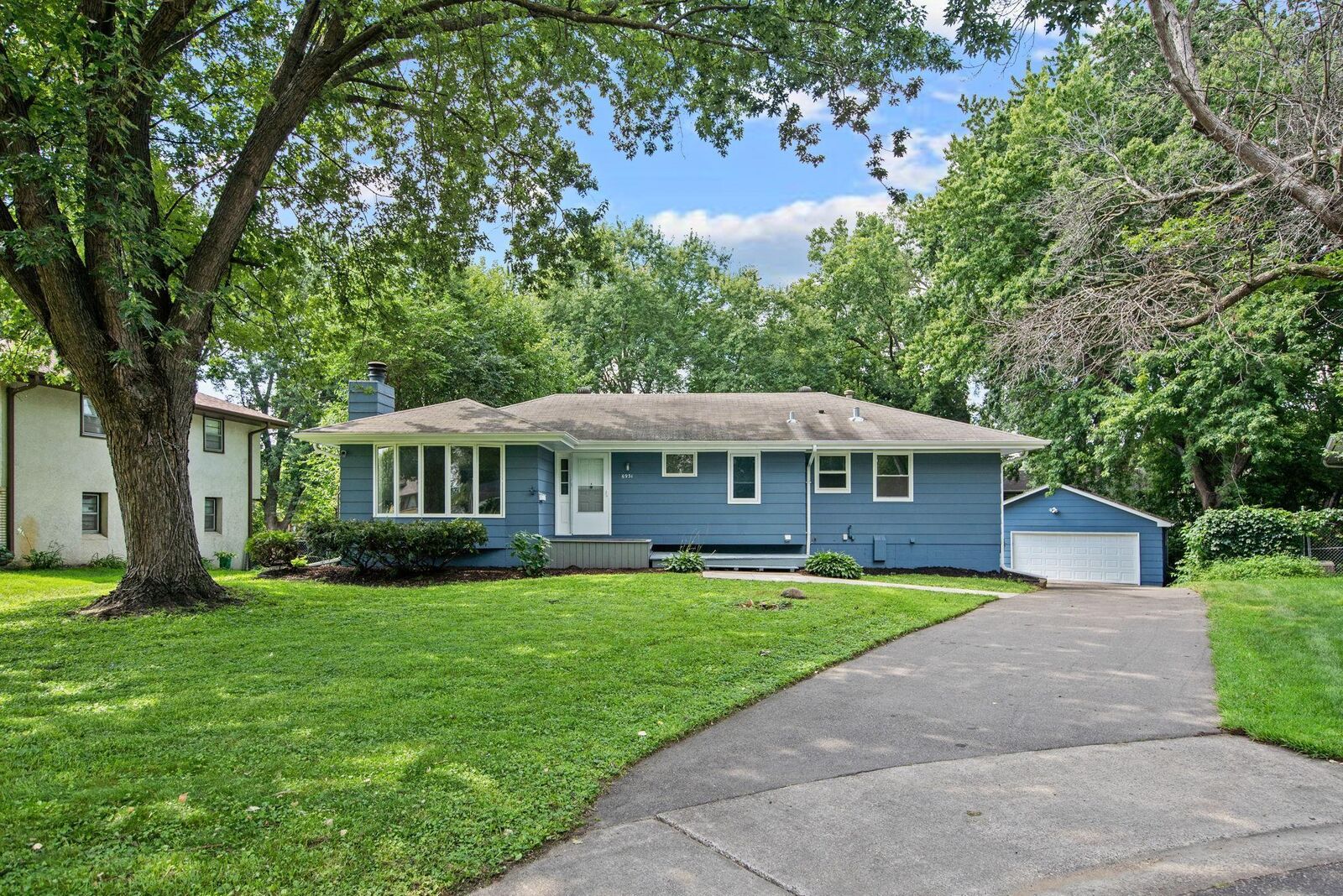 Property Photo:  6931 Toledo Avenue N  MN 55429 