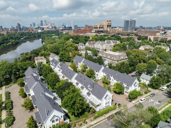 921 / 923 Dartmouth Place SE  Minneapolis MN 55414 photo
