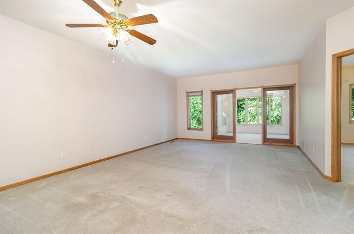 Property Photo: 9365 Tewsbury Bend MN 55311