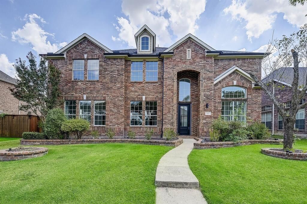 Property Photo: 1616 Sweetbay Drive TX 75002