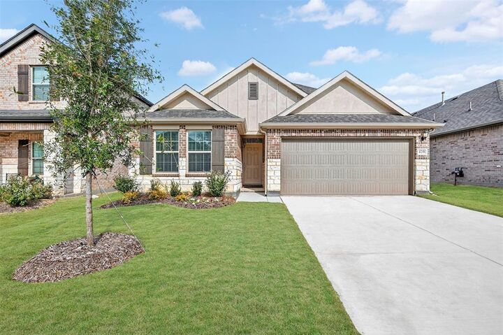 Property Photo: 420 Wydown Drive TX 75407