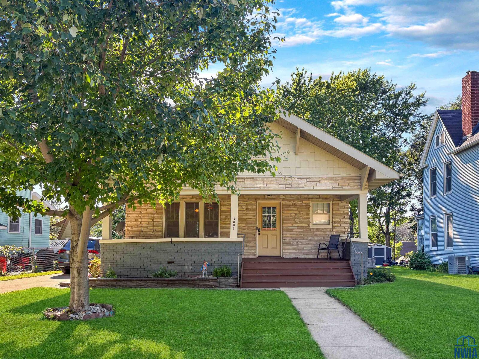 Property Photo: 3007 Nebraska St IA 51104