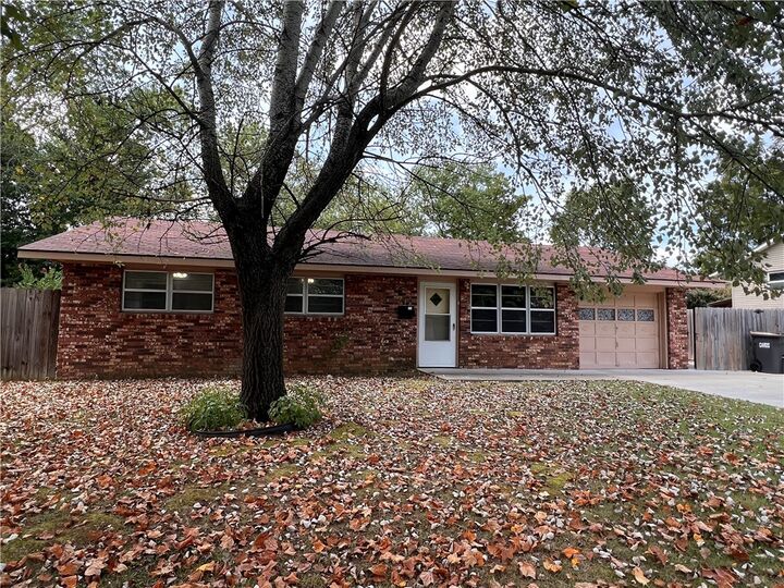 710 Hinshaw Drive  Springdale AR 72762 photo