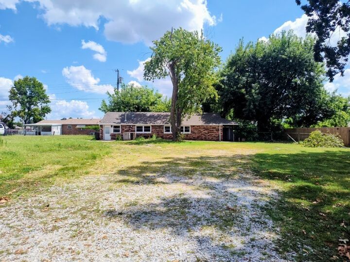 1835 S 11th Place  Rogers AR 72756 photo