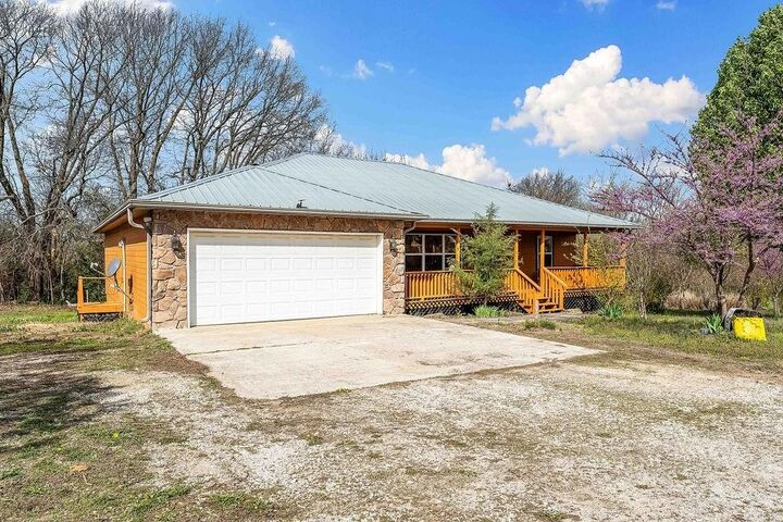 7959 Heritage Heights Road  Seligman MO 65745 photo