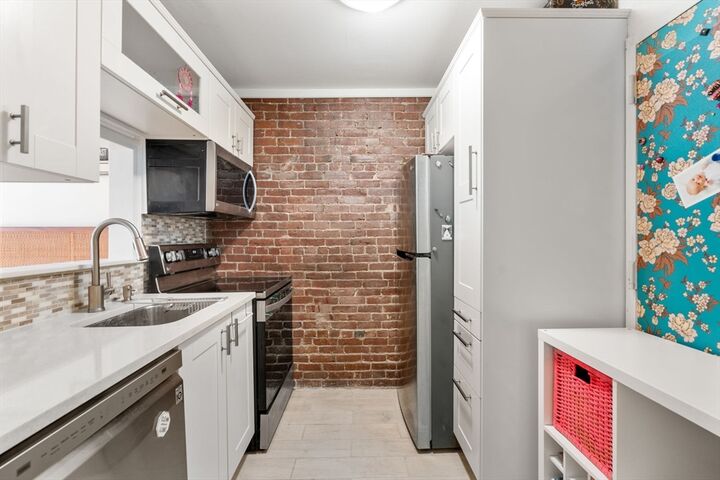 Property Photo: 298 Commonwealth Ave G1 MA 02115