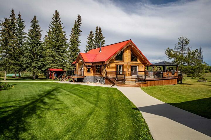 Property Photo: 69067 Hwy 40 AB T0H 1X0