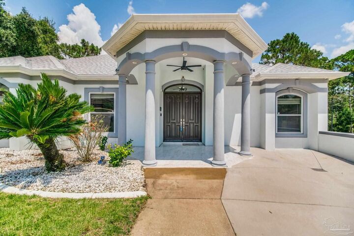 3049 Liana Ln  Pensacola FL 32505 photo