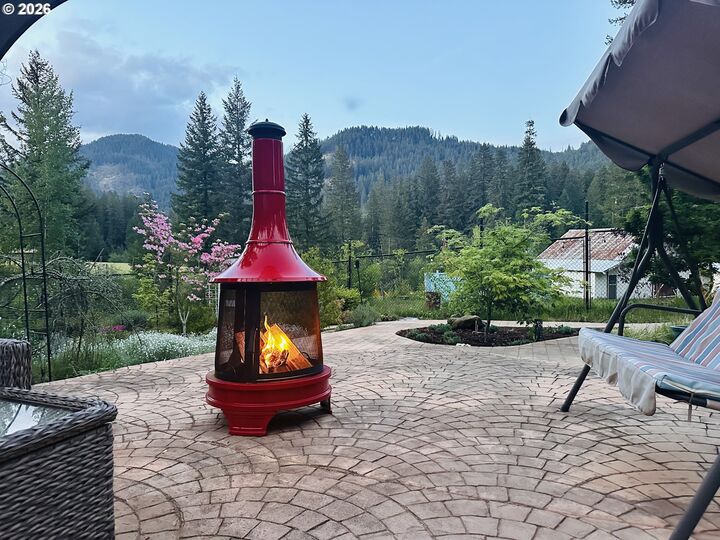 Property Photo:  11 Edgewater Dr  WA 98610 