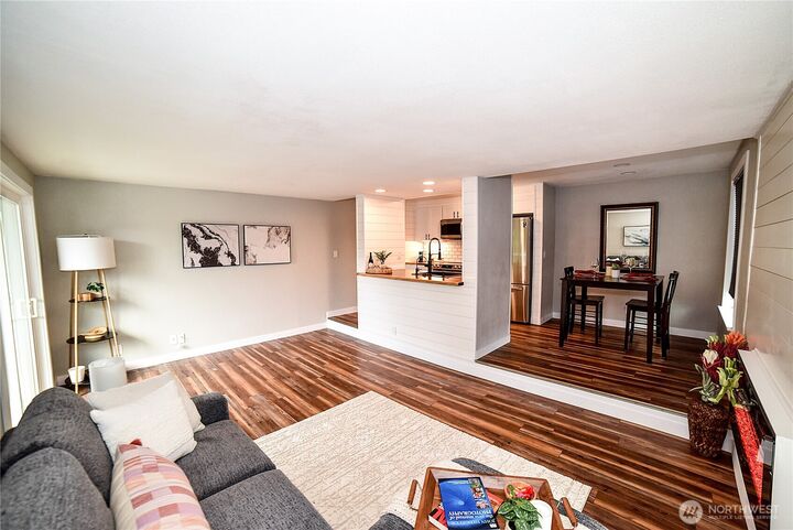 Property Photo:  18102  15th Avenue NE A201  WA 98155 