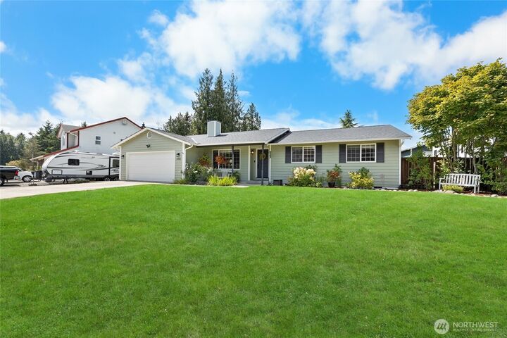 Property Photo: 20916 77th Avenue Ct E WA 98387