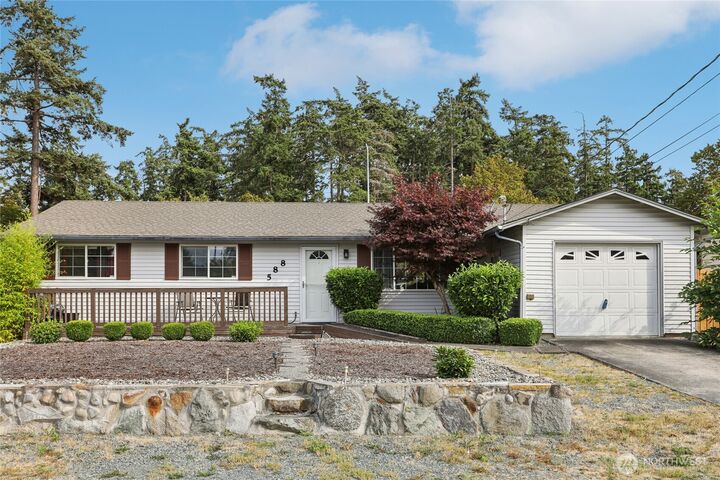 588 NE Harvest Drive  Oak Harbor WA 98277 photo