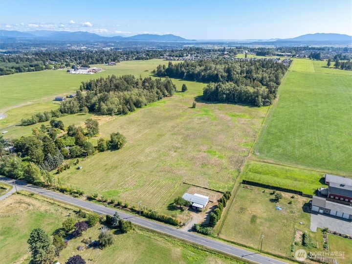 2699  Aldergrove Road  Ferndale WA 98248 photo