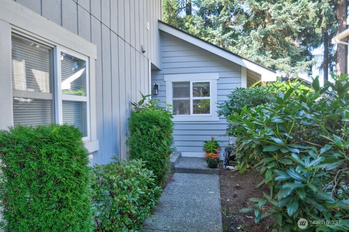 Property Photo: 6031 Chancery Lane SE WA 98513