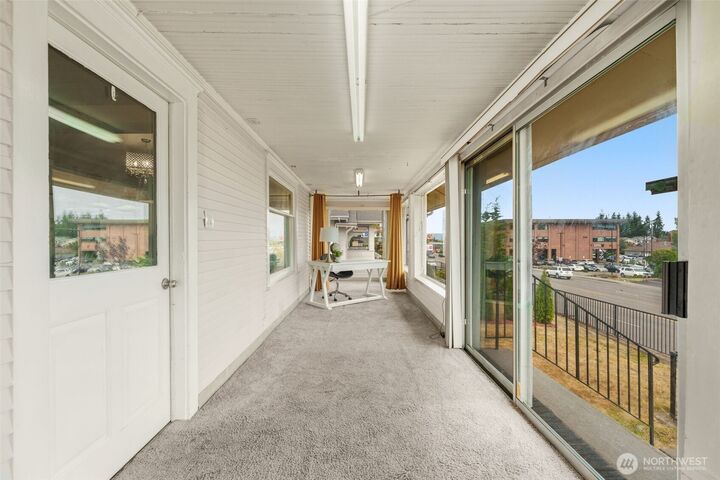 Property Photo:  4232  Rucker Avenue  WA 98203 