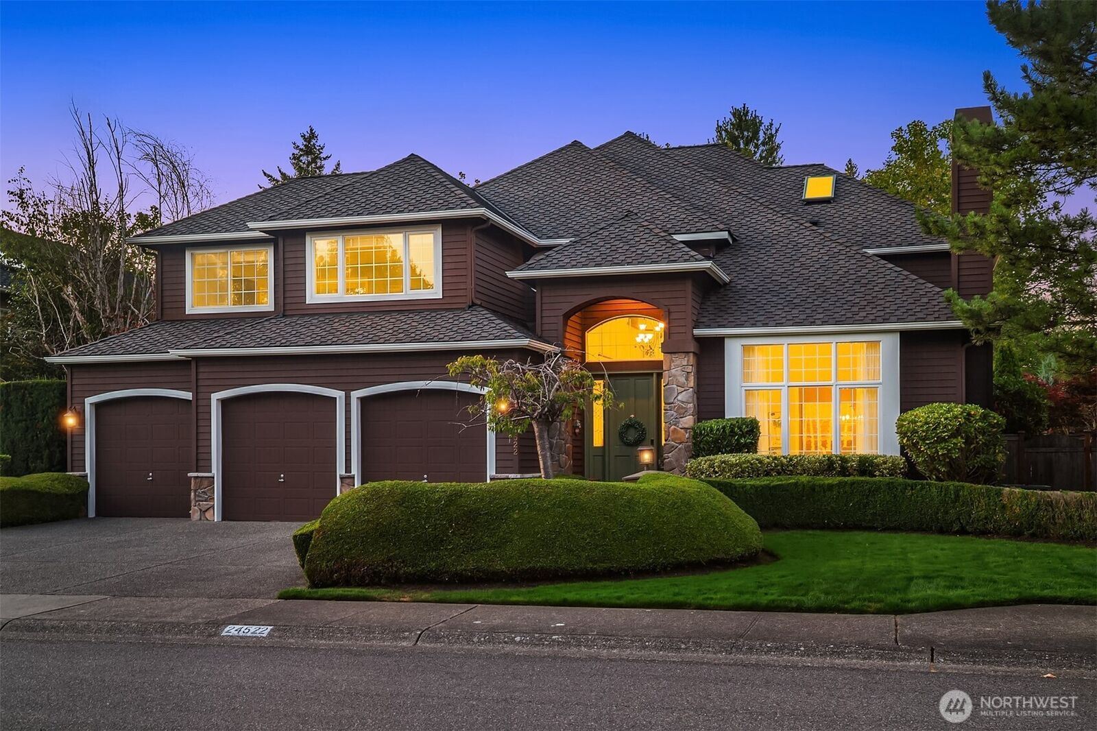 Property Photo: 24522 SE 1st Street WA 98074