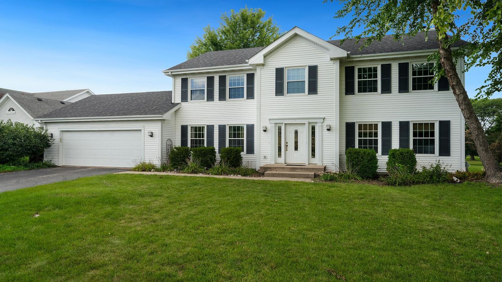 Property Photo: 1119 Butler Road IL 61108