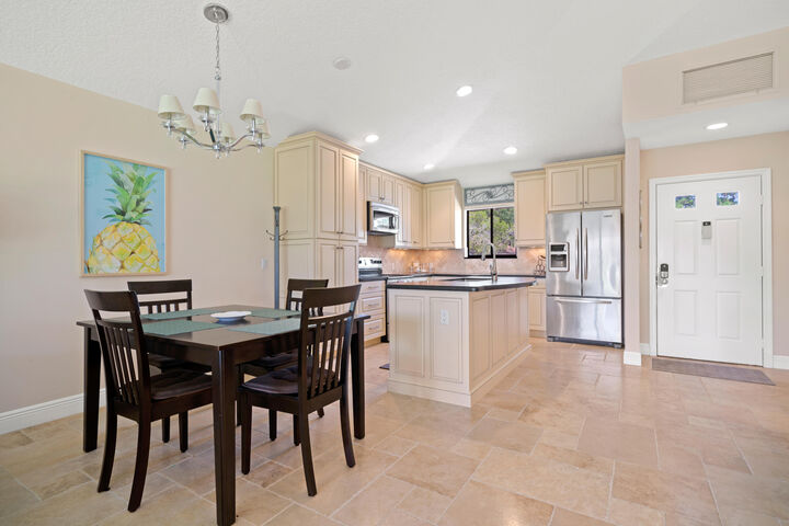 Property Photo: 711 Club Drive FL 33418