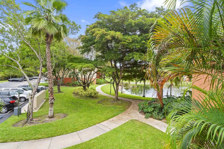 Property Photo:  4187 N Haverhill Road 505  FL 33417 
