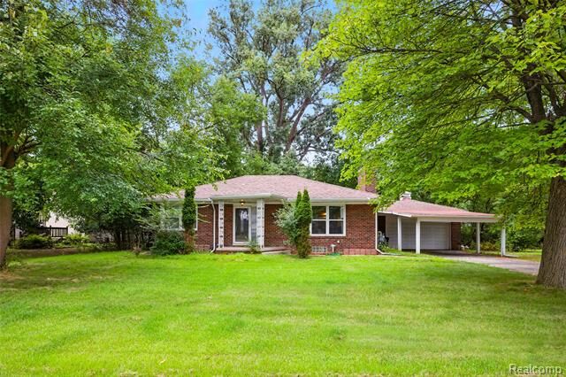 Property Photo: 19910 Albany Avenue MI 48075