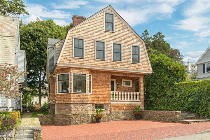 36 Bull Street  Newport RI 02840 photo