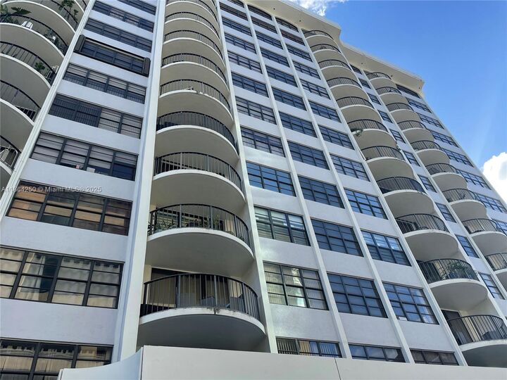 66 Valencia Ave Ph1c  Coral Gables FL 33134 photo