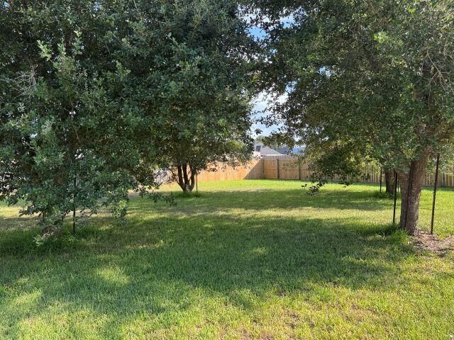Property Photo: 6030 Westchase Loop TX 77657