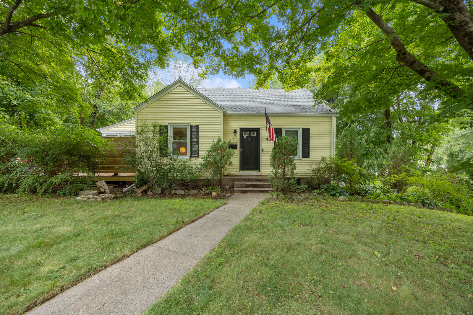Property Photo:  471 Spring Street  CT 06410