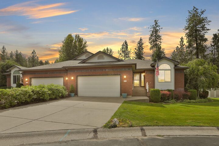 Property Photo:  307 W Arrow Ln  WA 99208 