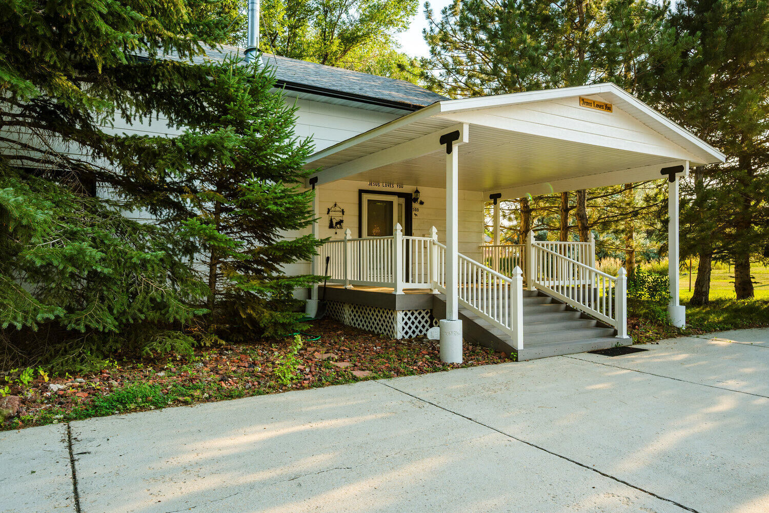 Property Photo:  503 W Foote Street  WY 82834 