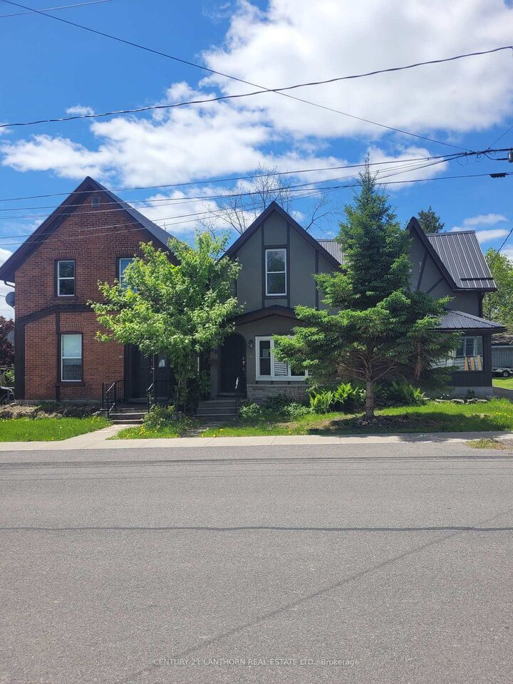 Property Photo:  88 West Street S 88 - 86  ON K7R 2P2 