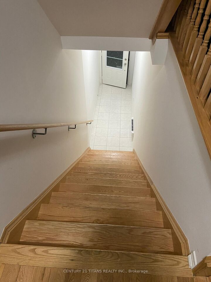Photo de la propriété: 2390 Chevron Prince Path ON L1L 0L1