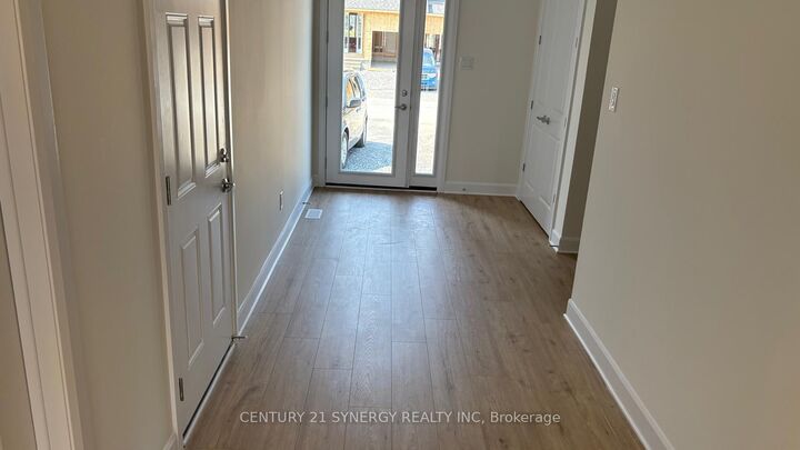 Photo de la propriété: 1048 Ventus Way ON K1W 0S7
