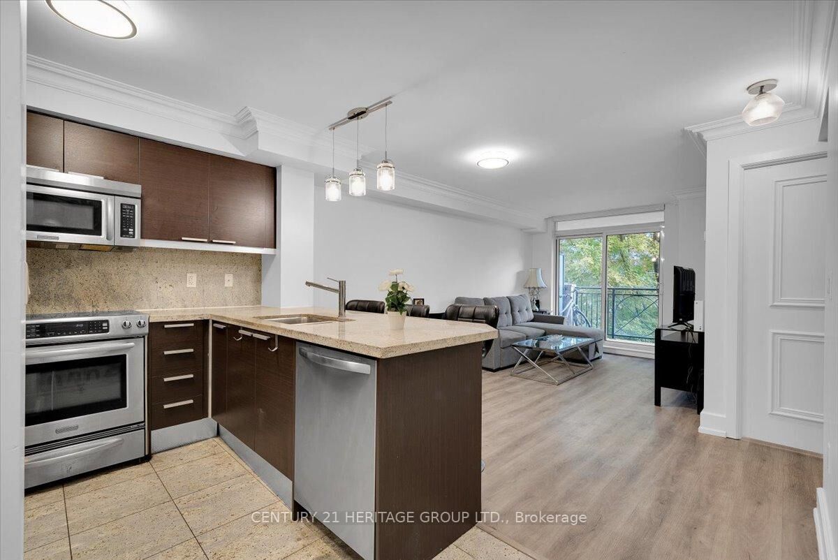 Photo de la propriété: 650 Sheppard Avenue E 219 ON M2K 1B7