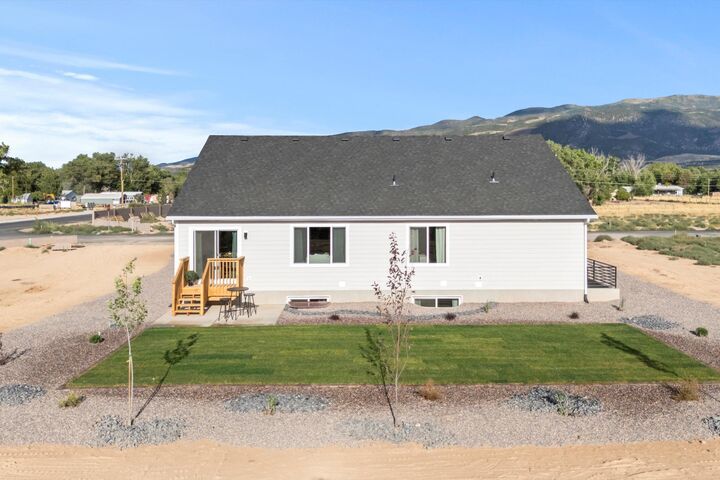 Property Photo: 3993 N 900 W UT 84021