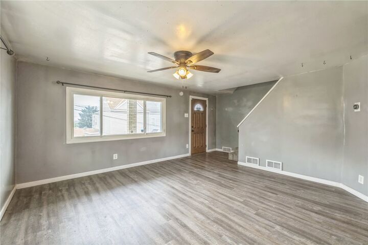 Property Photo: 2318 Eccles St PA 15210