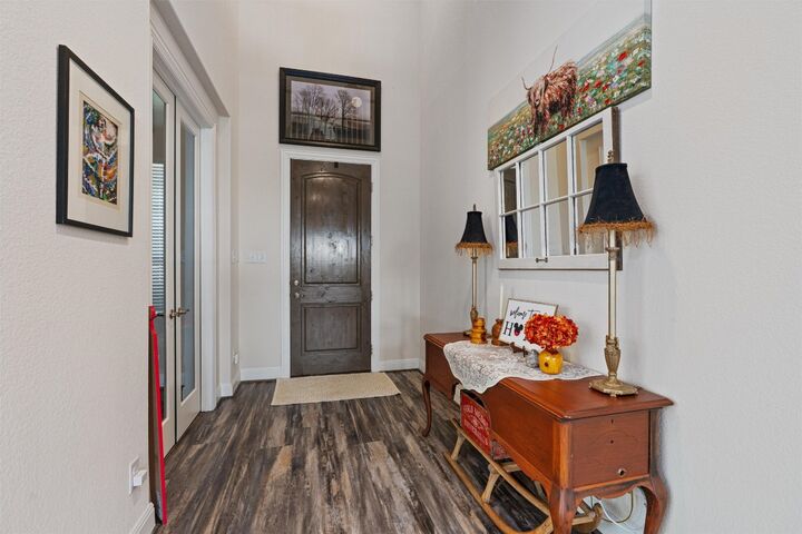 Property Photo: 5805 Monrovia Lane TX 78660