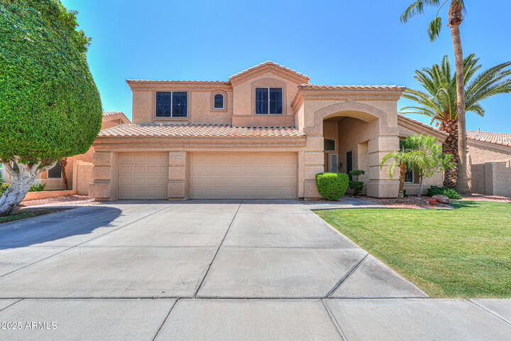 Property Photo: 1811 W Wisteria Drive AZ 85248