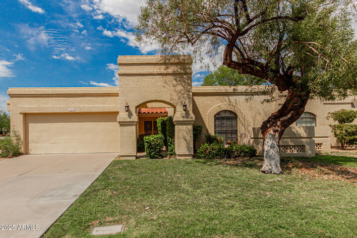 Property Photo: 6314 E Kelton Lane AZ 85254