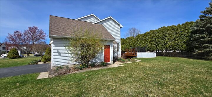 Property Photo:  6 Tara Place  NY 14870 