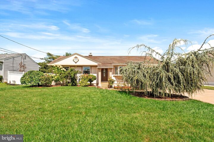 Property Photo: 856 Estates Boulevard NJ 08690
