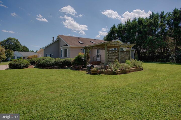 Property Photo: 225 Duke Of Kent Street MD 21620