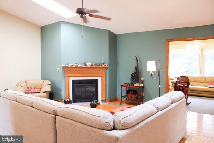 Property Photo: 225 Duke Of Kent Street MD 21620