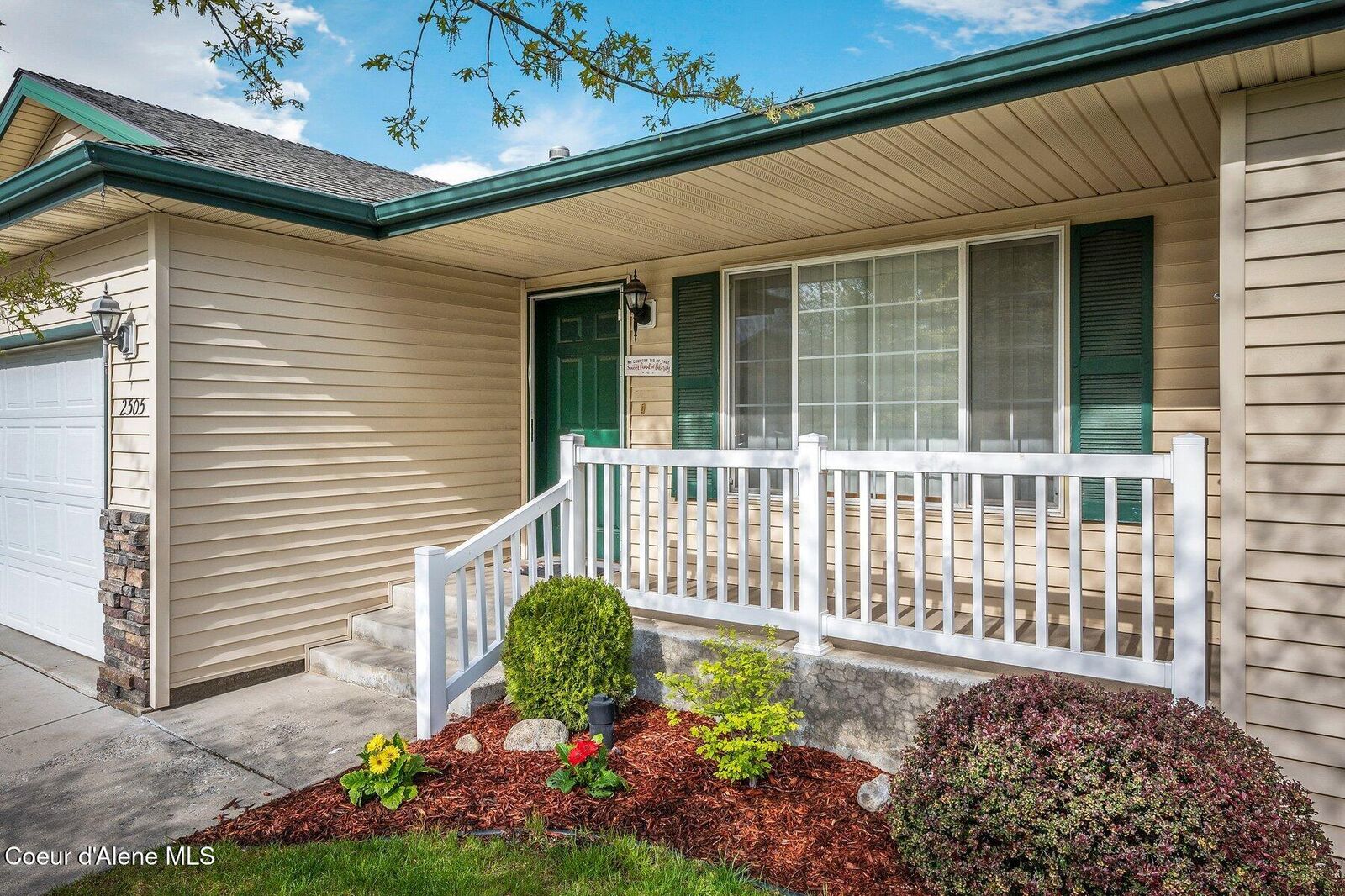 Property Photo: 2505 N Sparrow Loop ID 83854