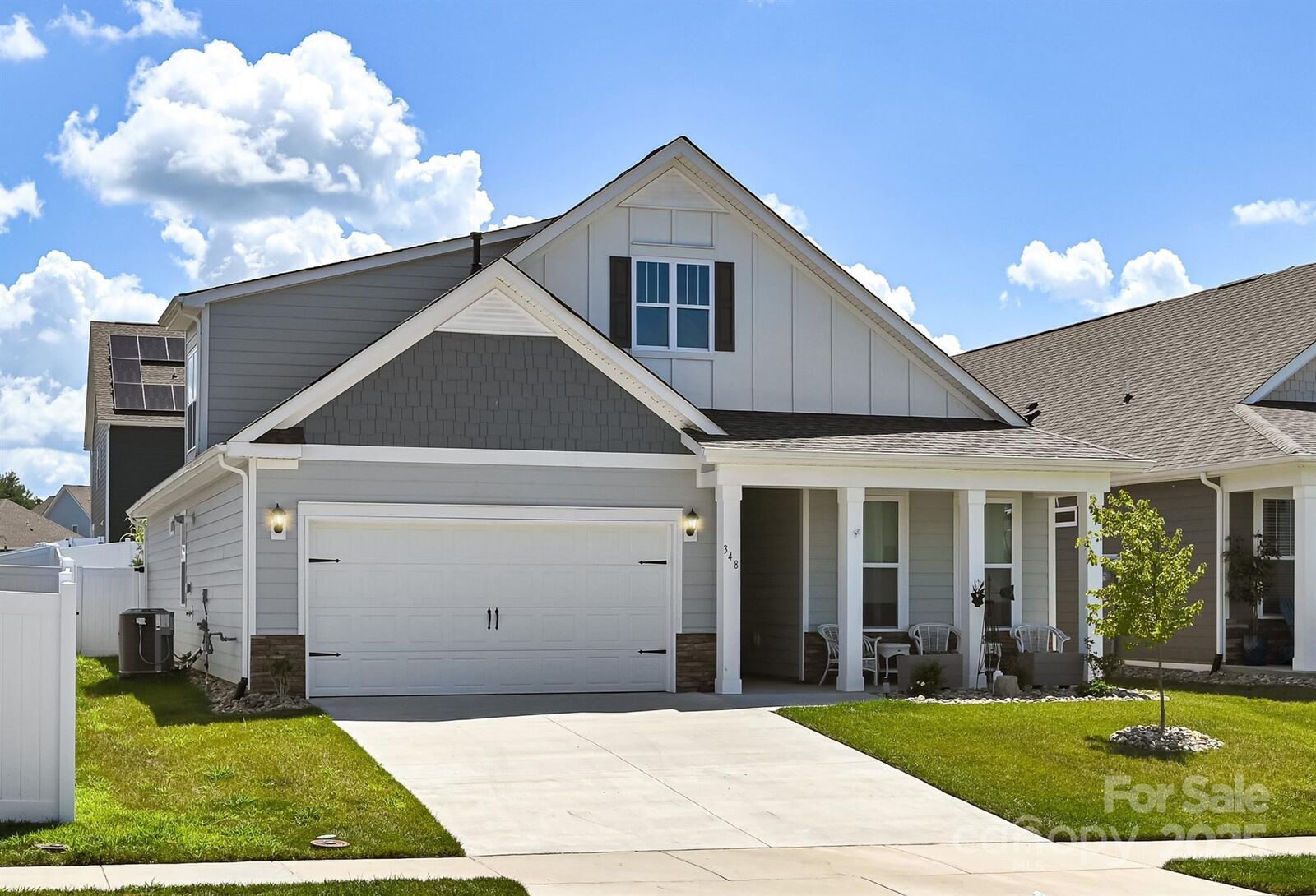 Property Photo:  