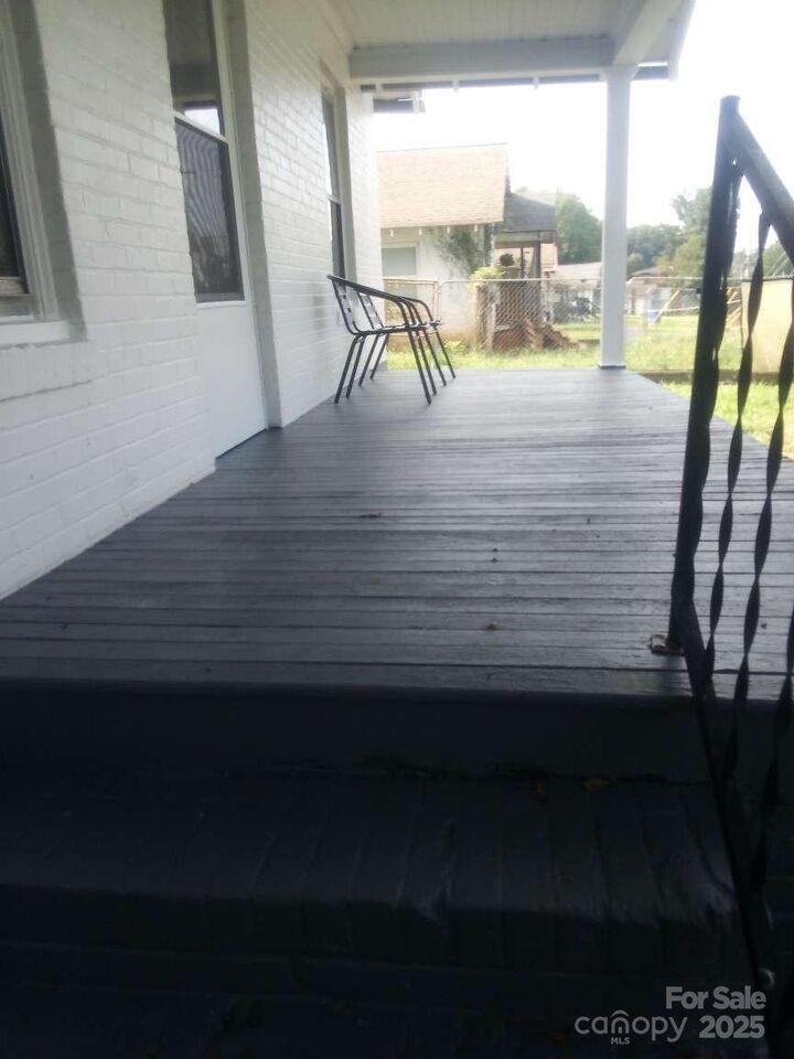 Property Photo:  358 N Cleghorn Street  NC 28139 
