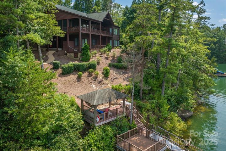 Property Photo: 5140 Beech Bluff Drive NC 28655