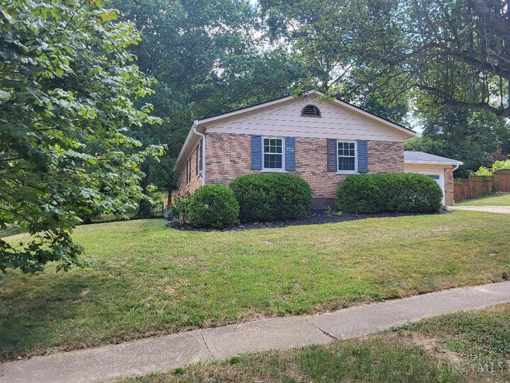 Property Photo: 2536 Ranchvale Drive OH 45230