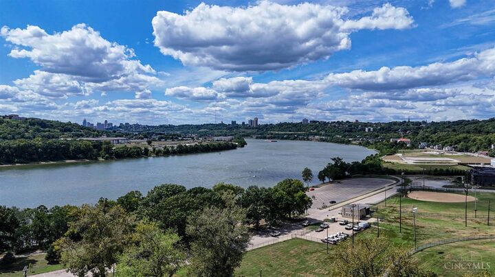 Property Photo: 3201 Riverside Drive OH 45226
